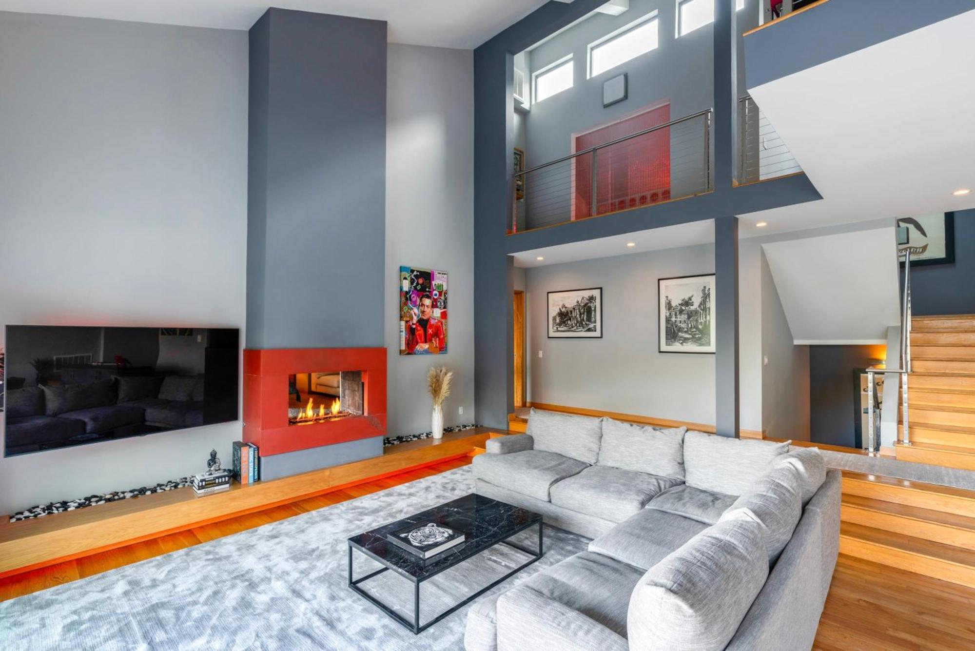 Сasa de vacaciones 6mil 5br Sunset Strip Jetliner Views Oasis